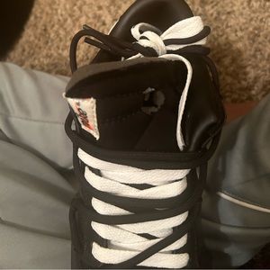 Size 8 women’s Nike off white dunks